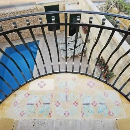 Guest house Traveller's Mrejzbiet